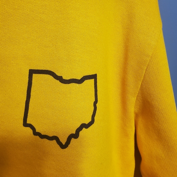 Outline Ohio Crop Top - Picture 2 of 5